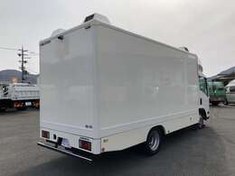 ★札幌ボデー製/冷蔵冷凍ケース2基/ゴンドラ什器5台　★庫内クーラー/手洗いシンク/外部電源(100V・200V)