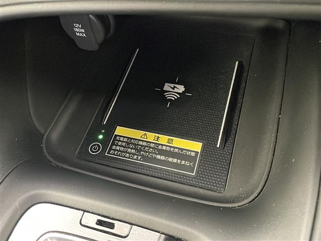 【ETC】有料道路を利用する際に料金所で停止することなく通過できる、ETC車載器（ノンストップ自動料金収受システム機器）が装備されています。セットアップを行うことで利用可能になります。