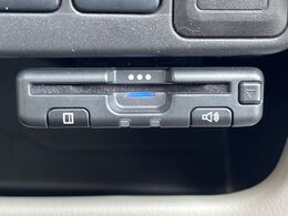 【ETC】高速道路の料金所をストレスなく通過！話題のスポットやサービスエリアに多い「スマートIC」利用時は必須のアイテムです。当店でセットアップを実施、ご納車当日からすぐにご利用いただけます！