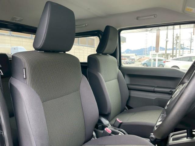 店舗内にはキッズスペースも御座います。PC/ブロック/絵本/塗り絵などを揃えておりますので、お楽しみ頂けます。また弊社スタッフがお世話させて頂きます。お子様連れのお客様もゆっくり安心してご商談出来ます。