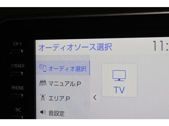 ディスプレイオーディオ。　多彩なエンターテイメントがお楽しみいただけます。（テレビご利用の際は、別途契約等が必要となる場合があります）