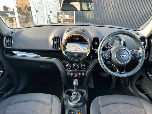 専門の知識を持ったコーディネーターが、お客様にぴったりのお車をご提案をさせていただきます。ご気軽にお立ち寄りくださいませ。