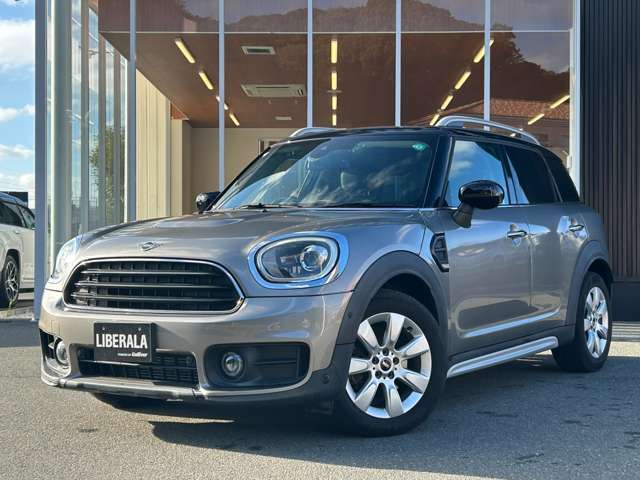 LIBERALA新宮の物件をご覧いただきまして誠にありがとうございます。心ゆくまでおクルマ選びをお楽しみください。