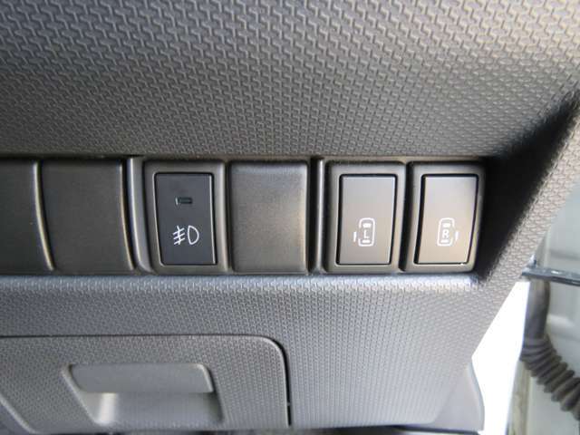 両側パワースライドドア！