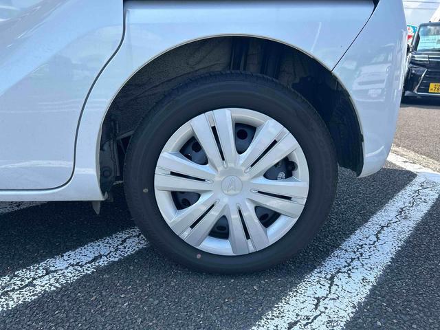 左リアタイヤの写真です