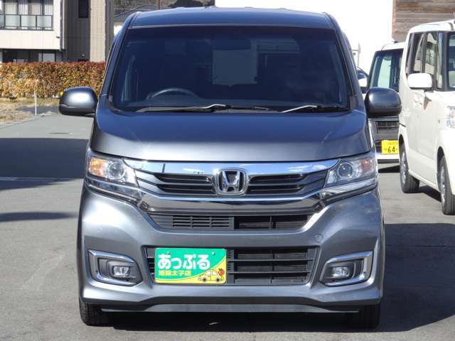 毎日全国の仕入れ先から厳選した車を仕入れしております！プロの査定士の検査を受けた車を仕入れ、入庫後も社員が1台1台を走行チェックや状態確認・装備確認などを入念に行います。