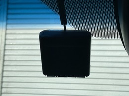 国土交通省も設置を推奨しているドライブレコーダーを搭載しております。もしもの事故の際も録画された映像で状況が把握できるので安心です。