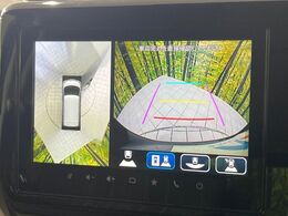 【全方位モニター用カメラ】専用のカメラにより、上から見下ろしたような視点で360度クルマの周囲を確認することができます☆死角部分も確認しやすく、狭い場所での切り返しや駐車もスムーズに行えます。