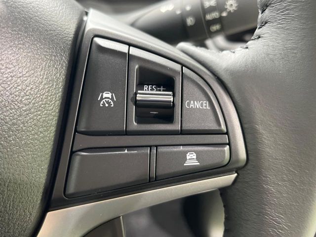 【アダプティブクルーズコントロール】高速道路での長距離走行が楽に！！自動で速度を保つクルーズコントロールが、衝突軽減システムと連携し、前方の車両を感知して車間を保つように速度調節してくれます！！