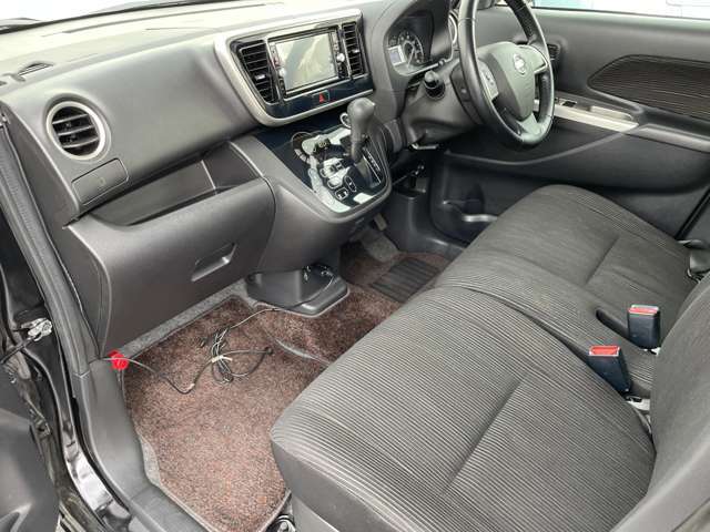 店舗にて現車の確認もいただけますので、お電話で在庫のご確認の上是非ご来店くださいませ！！店舗直通電話 0532-69-5171