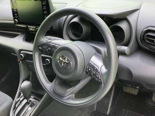 WECARSの展示場では実際に見て、触ってお車をお選びいただけます！知識の豊富な営業スタッフが様々なカーライフをご提案いたします！