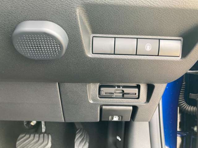 ETCも手元にあるのでカードの入れ替えも楽です。