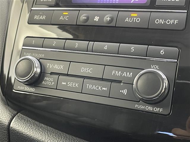 【運転席操作部】快適なドライブを楽しむための機能が装備されています！運転席から触れるので、使いやすいです！除菌プランいれていただくと、さらに清潔で安心していただけます！