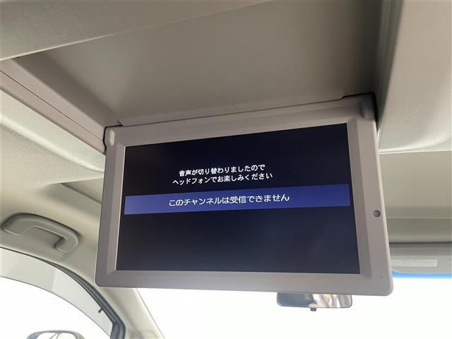 【後部座席操作部】後部座席を快適に過ごしていただくための便利な装備が付いています！