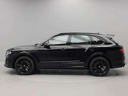 外装色は Black Crystal