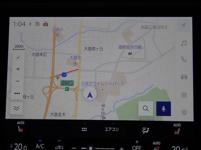 バックカメラも付いています。駐車の時に便利なのはもちろんの事、後方死角にいる子供たちに気が付くことができるので安心安全ですね