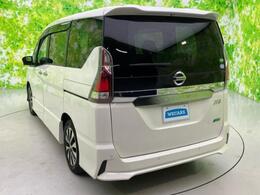 全国に店舗を展開しているのでどこでもお取り寄せが可能です！この車が気になるけど遠方だから・・・と諦める必要はありません！※別途陸送費が必要です。