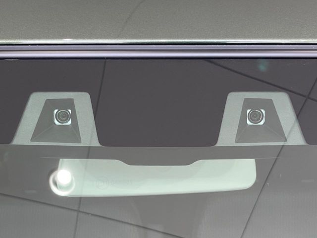 【スズキ　セーフティサポート】走行中に前方の車両等を認識し、衝突しそうな時は警報とブレーキで衝突回避と被害軽減をアシスト。より安全にドライブをお楽しみいただけます。