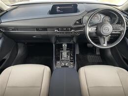 【インパネ全体】『インパネ全体』の画像になります。写真の内容に関してご不明点、ご質問等がございましたらお気軽にガリバー店舗までお問い合わせください。