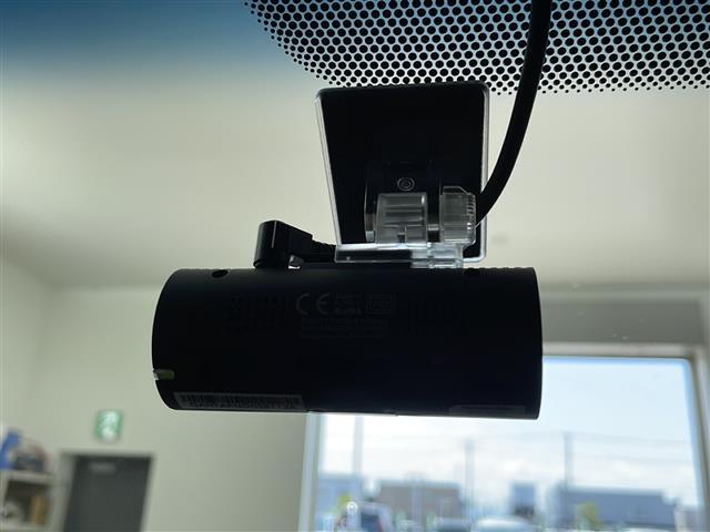 ガリバーではクルマが入荷したら、各部位が交換されていないか、修理した跡がないか、曲がりや歪み、凹みなどがないかを徹底的に検査しています。