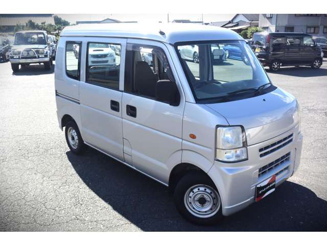 お客様の大切なおクルマ選びを全力でサポートさせて頂きますので、気になる点、等、ございましたらお気軽にお問合せください。