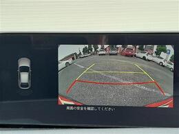 ■　装備3　■　バックカメラ：苦手な駐車もこれがあれば安心！
