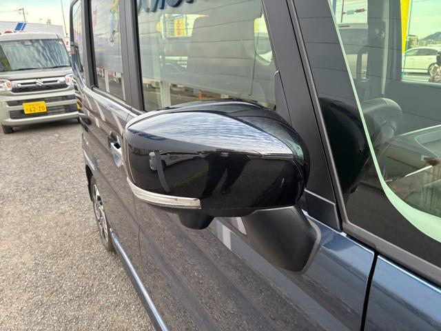 LEDウインカーミラーがカッコイイ