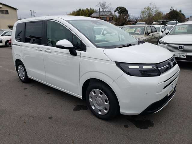 老舗ガソリンスタンド＆認証車検工場完備！！お車ご購入後の整備・車検・鈑金などのアフターサービスも充実しております！安心してお買い求め下さい！