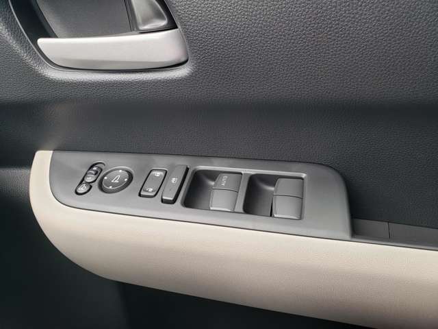 ご希望のお車が売約済みの場合、新車を同等価格にてご案内出来る場合がございますので是非ご相談ください！