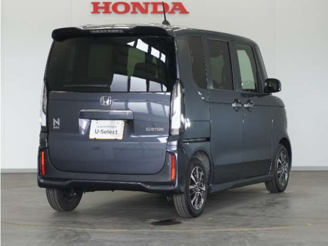 車両本体価格以外に必要な諸費用を含めたお支払い総額で検討して下さい！車両価格は安いけど諸費用が高い！なんてことにならないように当店は購入に必要な金額＝総額を表示しております！