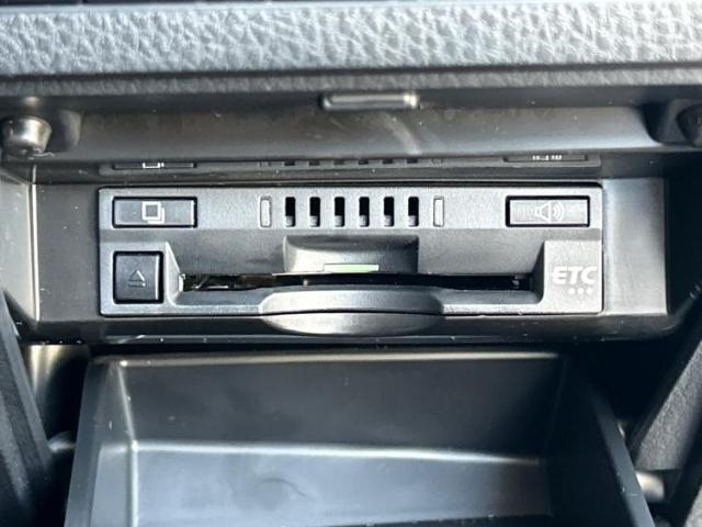 お車に合わせて無料保証以外にも、保証範囲、期間、距離を拡充させた有料保証もご用意しております！中古車の購入が初めてで不安・・・というお客様もご安心ください！