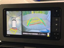 【パノラマモニター】専用のカメラにより、上から見下ろしたような視点で360度クルマの周囲を確認することができます☆死角部分も確認しやすく、狭い場所での切り返しや駐車もスムーズに行えます。
