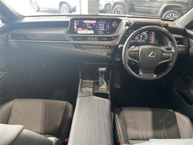 1年無料保証付・禁煙車・ワンオーナー・デジタルインナーミラー・ムーンルーフ・純正12.3インチメモリーナビ・フルセグ（走行中OK)・CD・DVD・Bluetooth・AppleCarPlay・AndroidAuto・USB・Miracast・AUX・SD録音 →