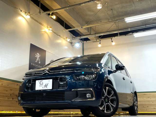 ローアングルからもかっこいい☆女性にも男性にも毎日の運転で丁度良いコンパクトさが好評です！！
