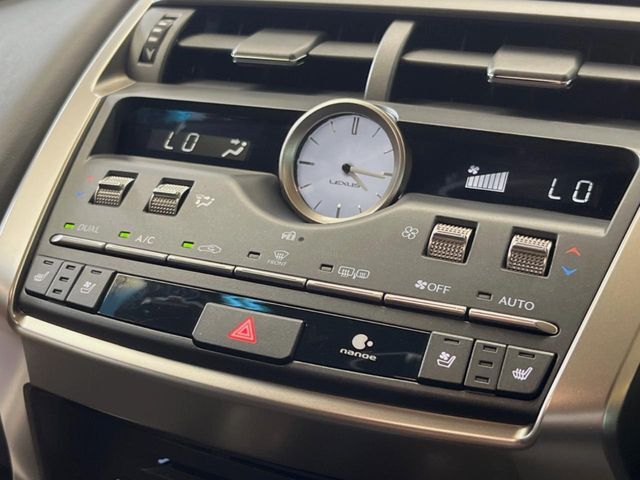【シートベンチレーション】夏場は涼しい風でお尻や背中の熱やムレを防ぎ、冬はエアコンよりも早く温まってポカポカに！季節を問わず快適に過ごせます。