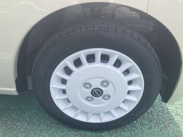 お車入庫時に洗車しておりますが、納車前には更にしっかりと清掃させていただきます。