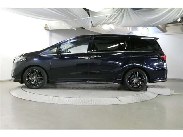 当社でご購入頂いた全ての車両はご納車前、エンジンオイル交換・ワイパーゴム・ブレーキ点検・調整・その他確認の上ご納車いたします。