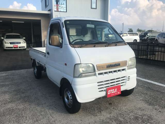 車検や修理はもちろんオイル交換等の定期メンテナンスも承ります。