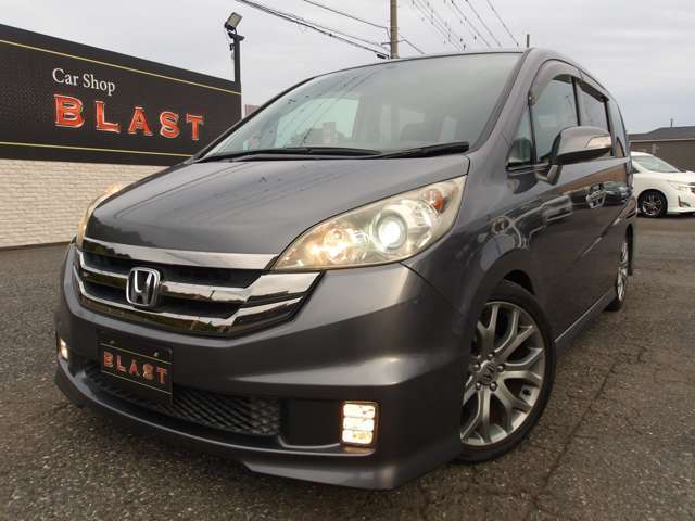 純正HIDヘッドライト・フォグランプ装備☆