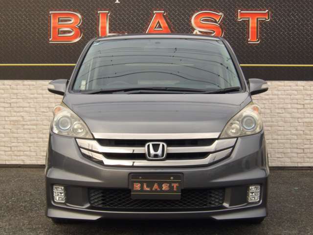 グレードは「スパーダS　HDDナビスマートスタイルED」です♪