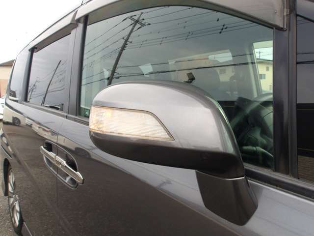 ウインカー付き電動格納ドアミラー☆