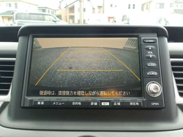 安心のバックカメラも装備！！