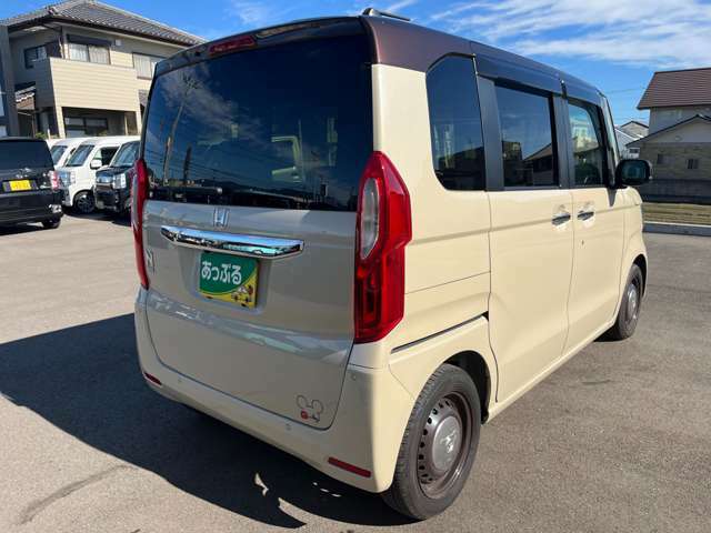 お車で来られる際は松茂吉野線です。電車でこられる際は最寄り駅は板野駅です。駅にはスタッフがお迎えに上がりますので是非見に来てください！