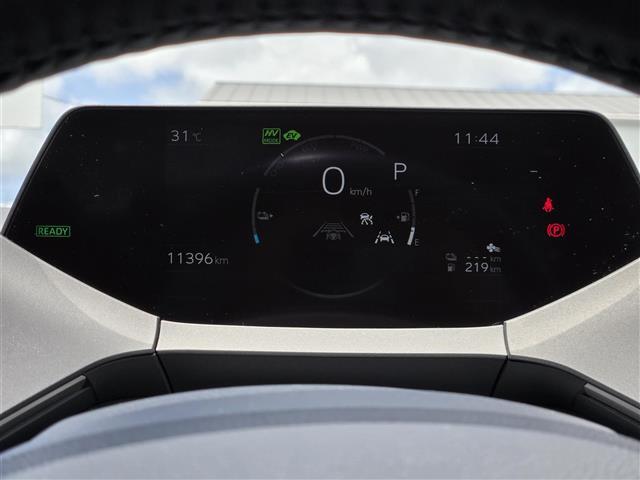 【スピードメーター】メーターがシンプルで見やすく運転しやすいですね！
