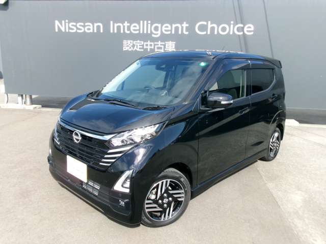 横からの見た目も、スタイリッシュです。視点も高いので、見晴らしも良く、運転しやすいです。