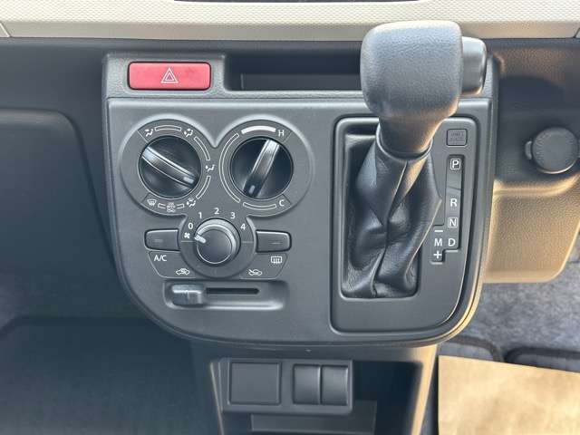★納車前に、当社の指定工場で納車前点検を行って納車しますので、安心してお乗りいただけます！もちろん、点検料は車両本体価格に含まれています！