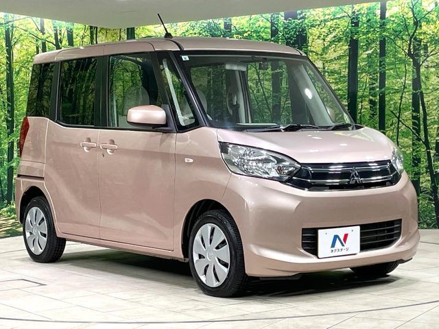 高透明度のガラス皮膜で撥水はもちろん、上質なツヤ・光沢を実現。紫外線や酸性雨から大切な愛車を保護し、色あせ・劣化を防止。「弾スプラッシュコート」、「弾プリミッサコート」からお選びいただけます。