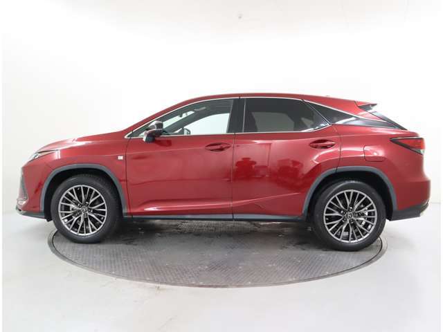 スタイリッシュなサイドビュー