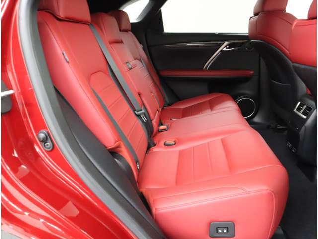 空間設計から造り込みまで、人を中心に考えたインテリア