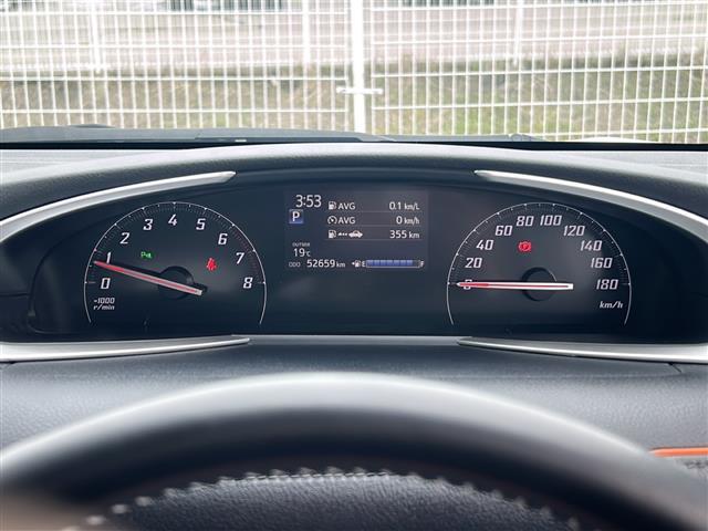 店舗にて現車の確認もいただけますので、お電話で在庫のご確認の上、是非ガリバー黒部店までご来店くださいませ！！！
